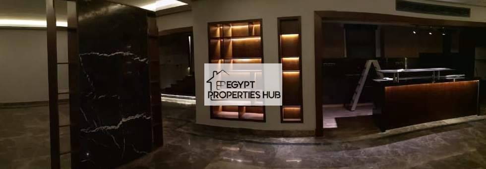 ( شقة دوبلكس مفروشة + حديقة )  للايجار | ايست تاون | القاهرة الجديدة